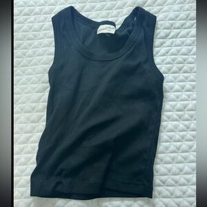 Black tank size small
